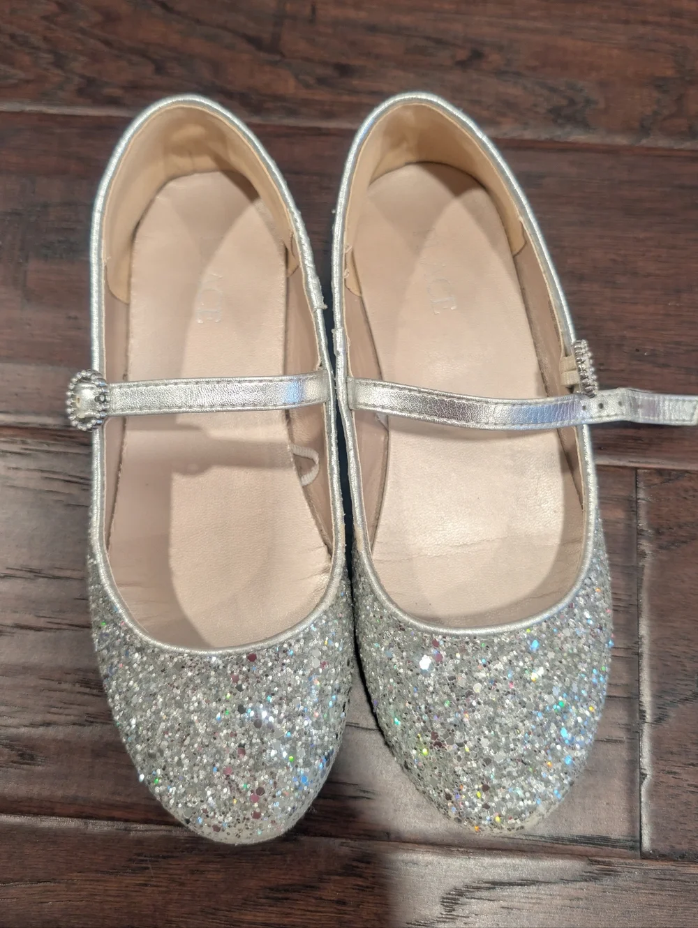 PLACE Silver Glitter Mary Jane Girls Dress Shoes Size 3